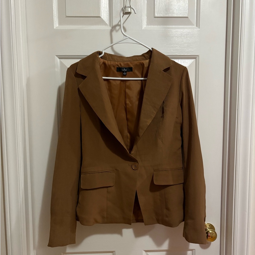 Lulu's brown Blazer S